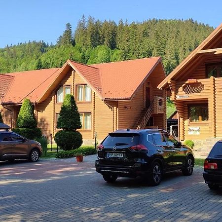 Mini Hotel Zakrut Tatariv Exterior foto