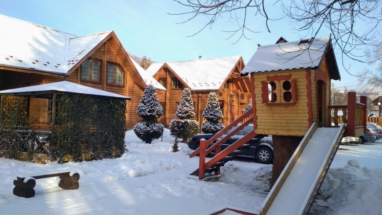 Mini Hotel Zakrut Tatariv Exterior foto
